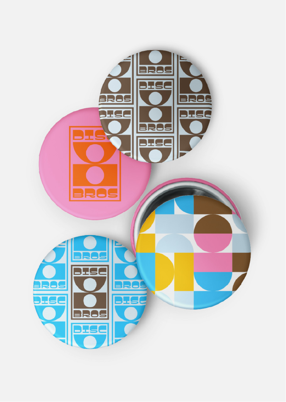 ee-disc-bros-buttons